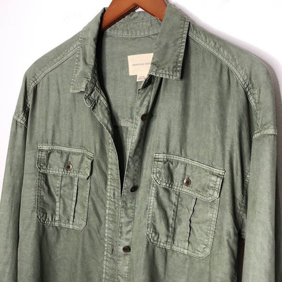 American Eagle Soft Lightweight Button Down Green - Picture 4 of 9